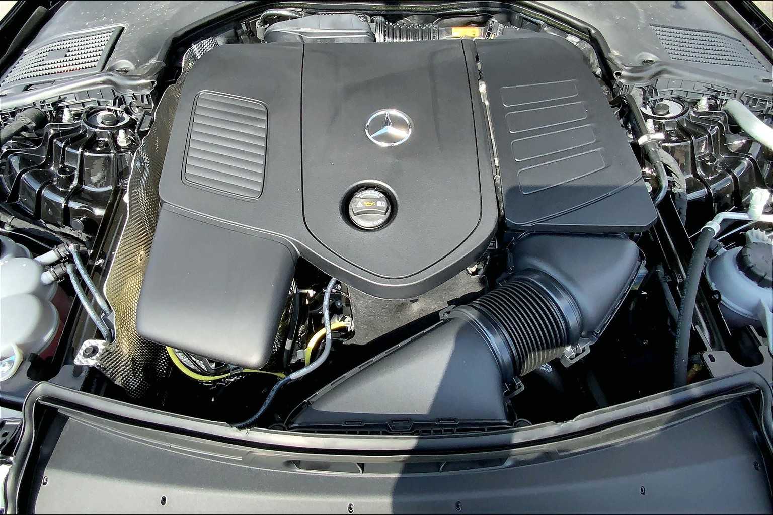 2025 Mercedes Benz C 300 photo 13