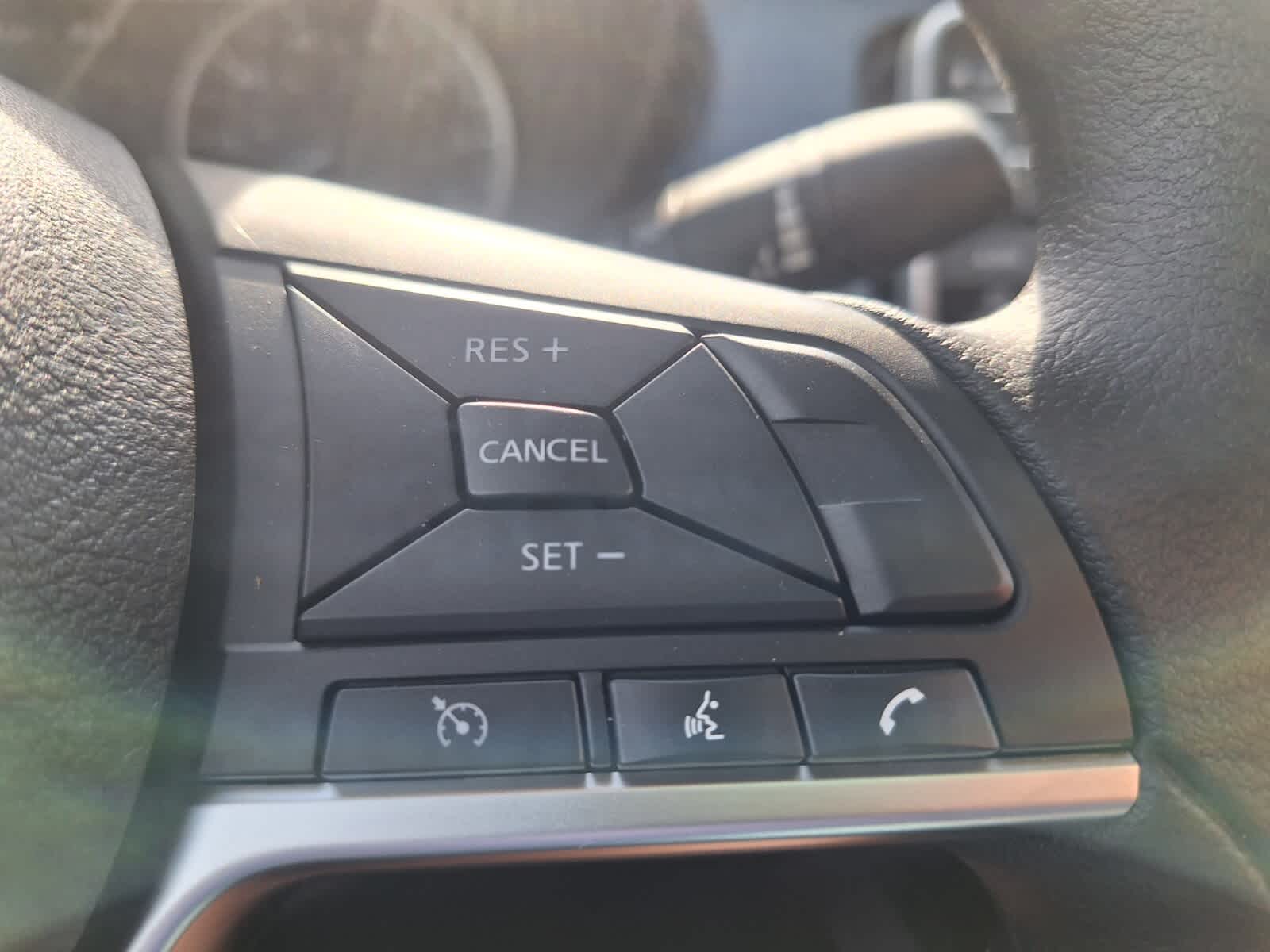 2025 Nissan Versa SV photo 13