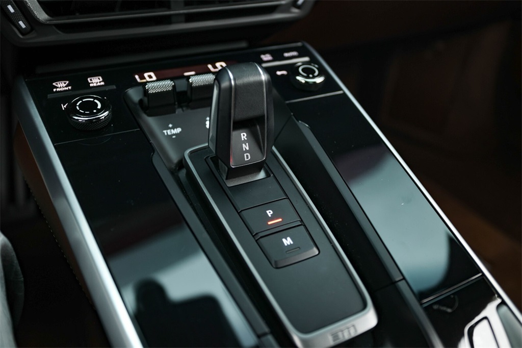2022 Porsche 911 Turbo S photo 31