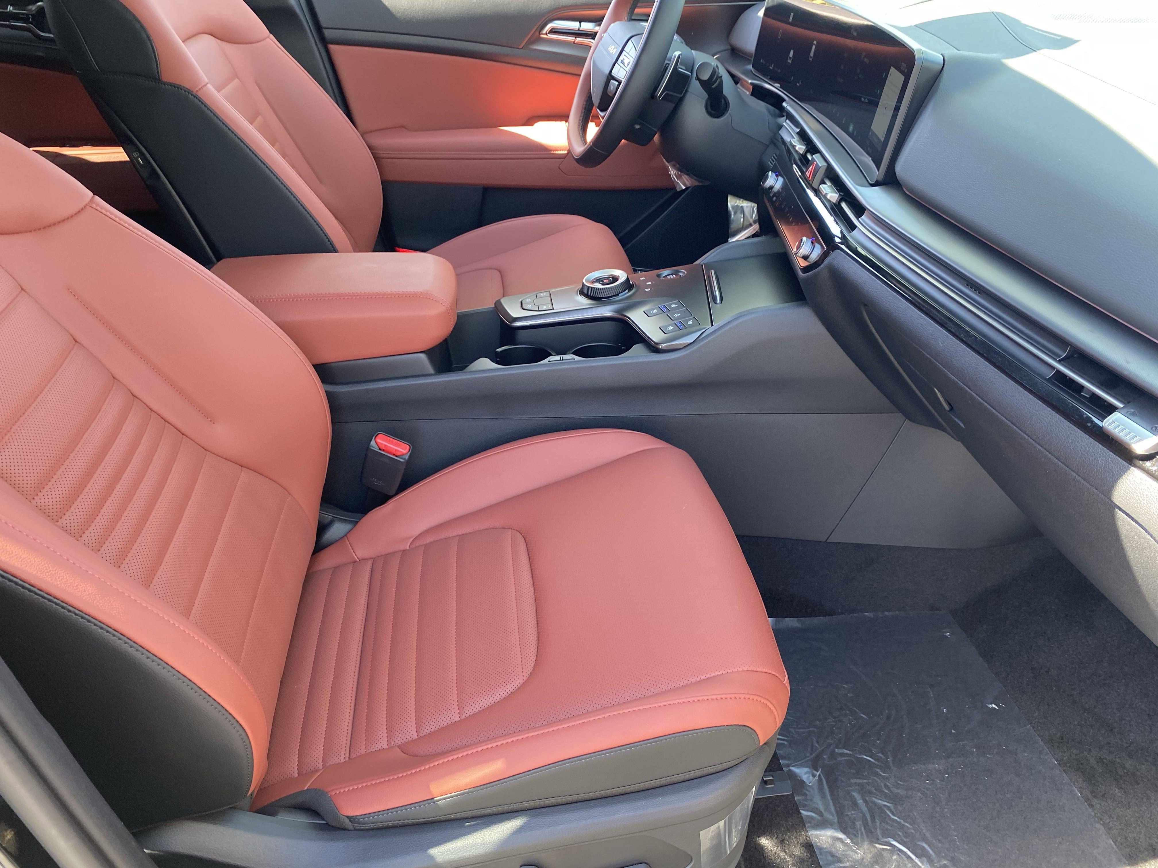 2026 Kia Sportage Hybrid SX Prestige photo 3