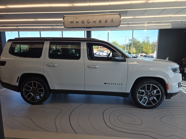 2025 Jeep Wagoneer Series III photo 2