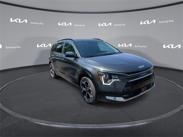 2025 Kia Niro EX Touring photo 2