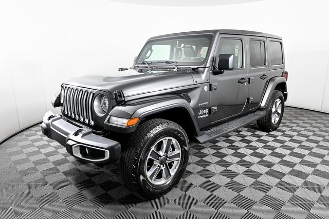 2022 Jeep Wrangler Unlimited Sahara photo 2