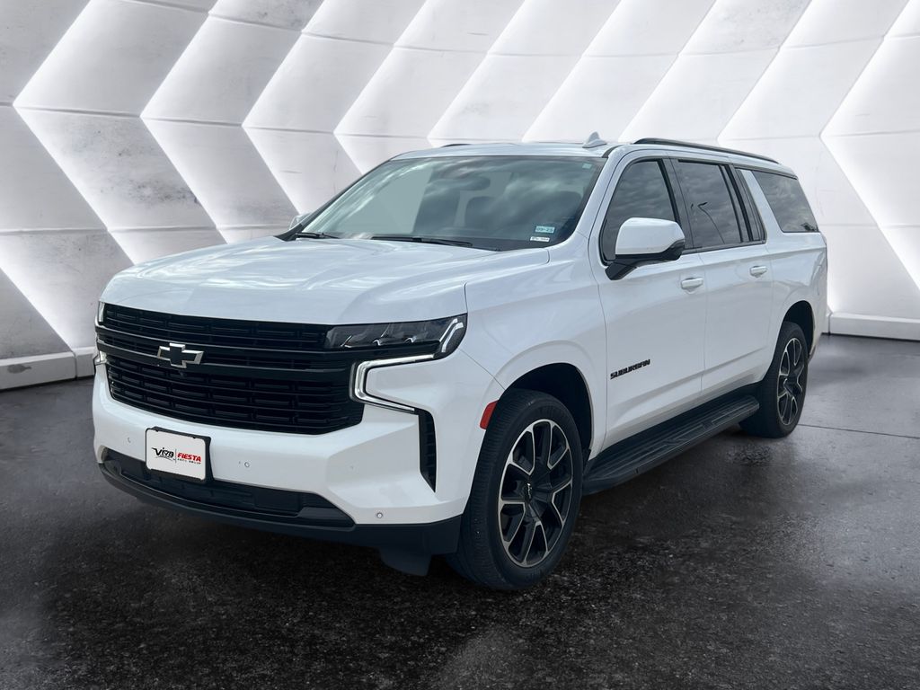 2023 Chevrolet Suburban RST photo 2