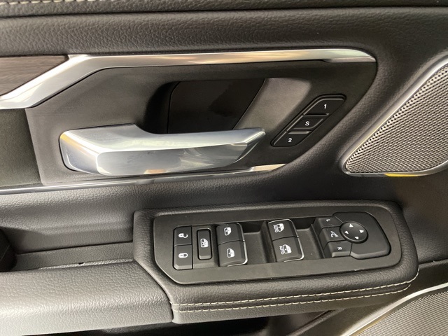 2026 Ram 1500 Laramie photo 17
