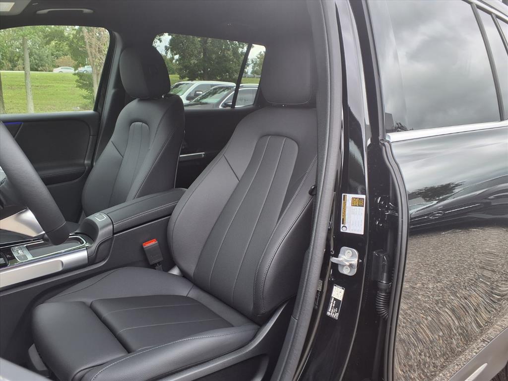 2026 Mercedes Benz GLB 250 4MATIC photo 13