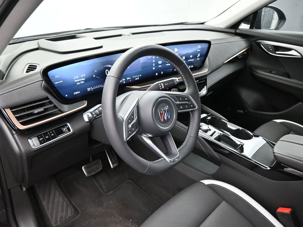 2025 Buick Envision Sport Touring photo 9