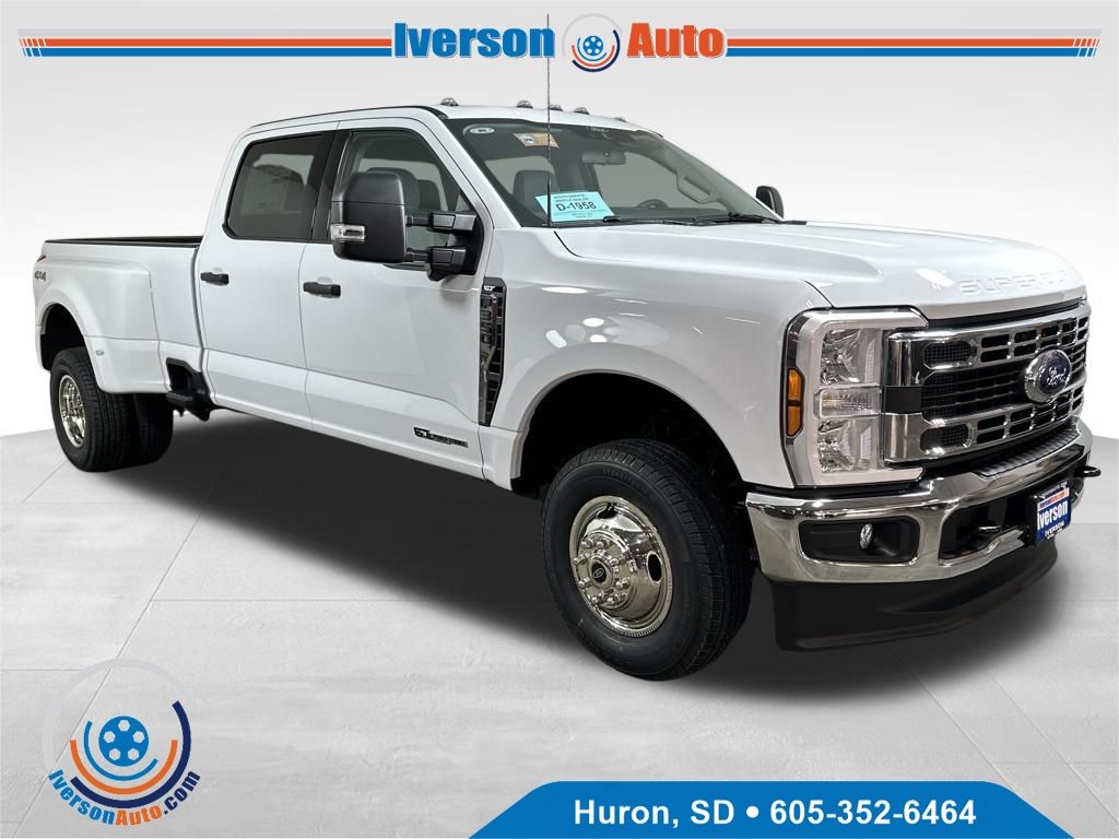 2026 Ford F-350 Super Duty XLT's photo