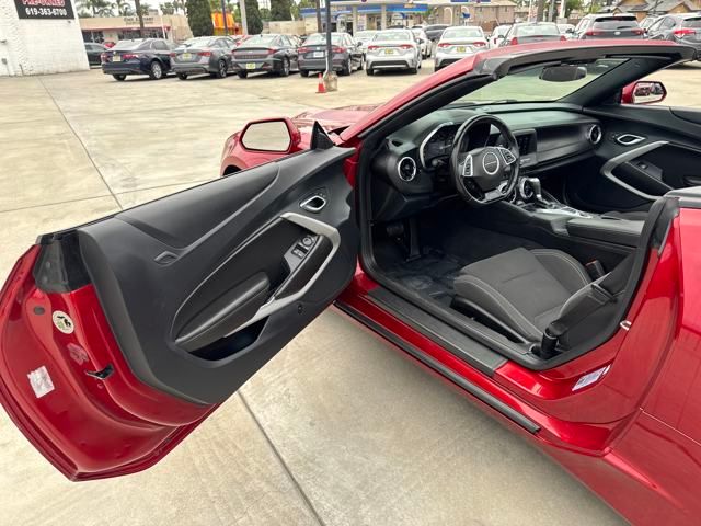 2023 Chevrolet Camaro 1LT photo 22