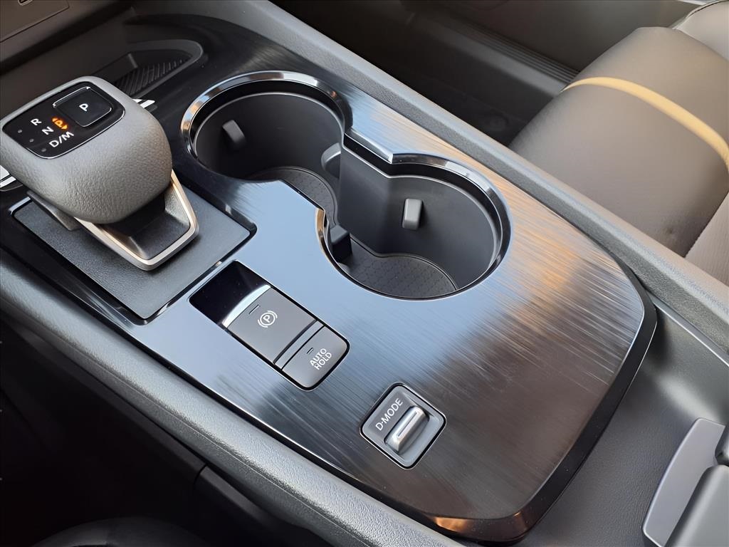2026 Nissan Rogue SV photo 19