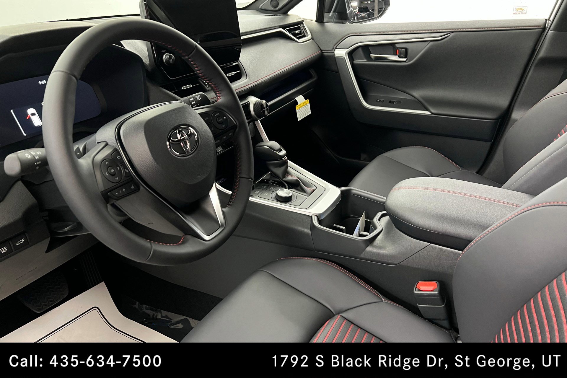 2025 Toyota RAV4 Hybrid XSE photo 14
