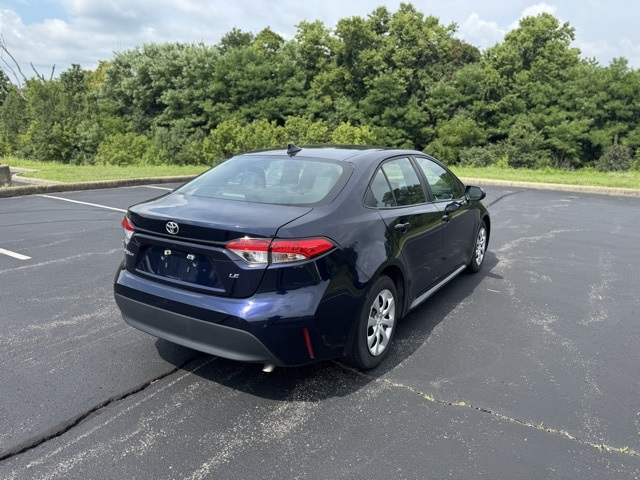 2024 Toyota Corolla LE photo 3