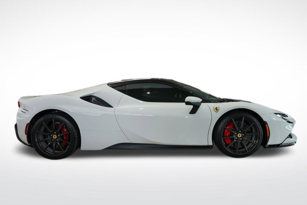 2023 Ferrari SF90 Stradale photo 6