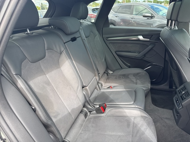 2022 Audi SQ5 Premium photo 8