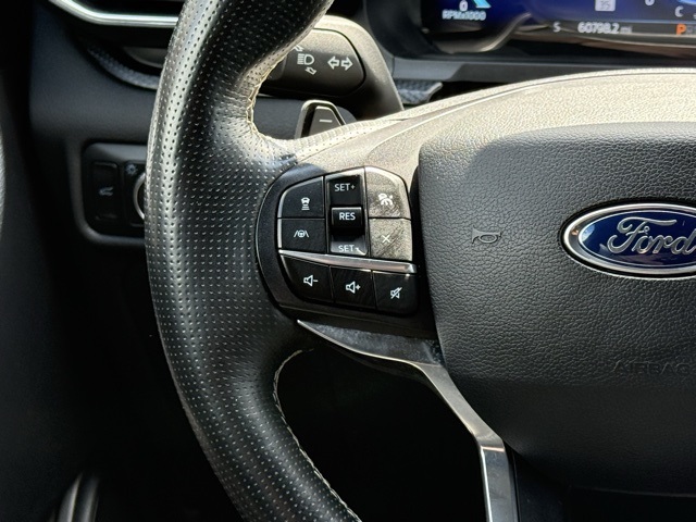 2020 Ford Explorer ST photo 24