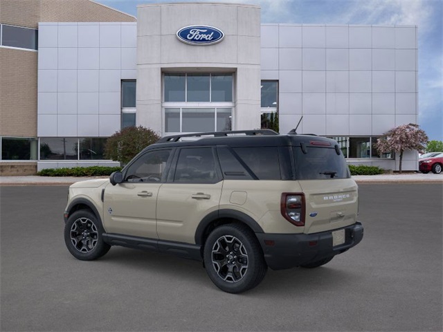 2025 Ford Bronco Sport Outer Banks photo 2
