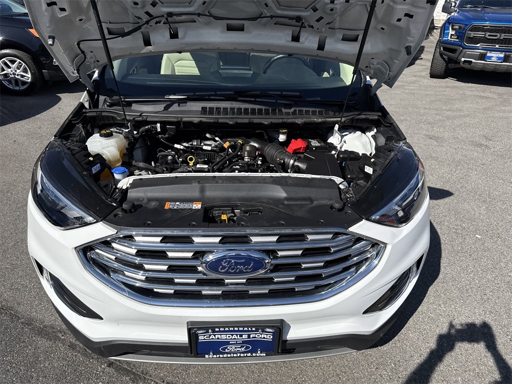 2022 Ford Edge SEL photo 35