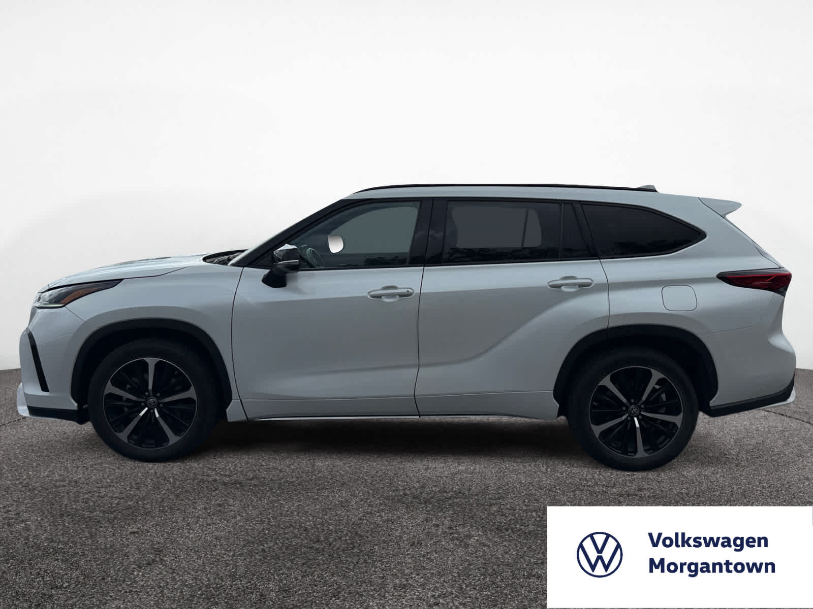 2022 Toyota Highlander XSE photo 2