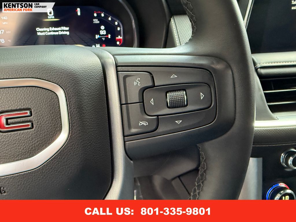 2024 Gmc Yukon SLT photo 17