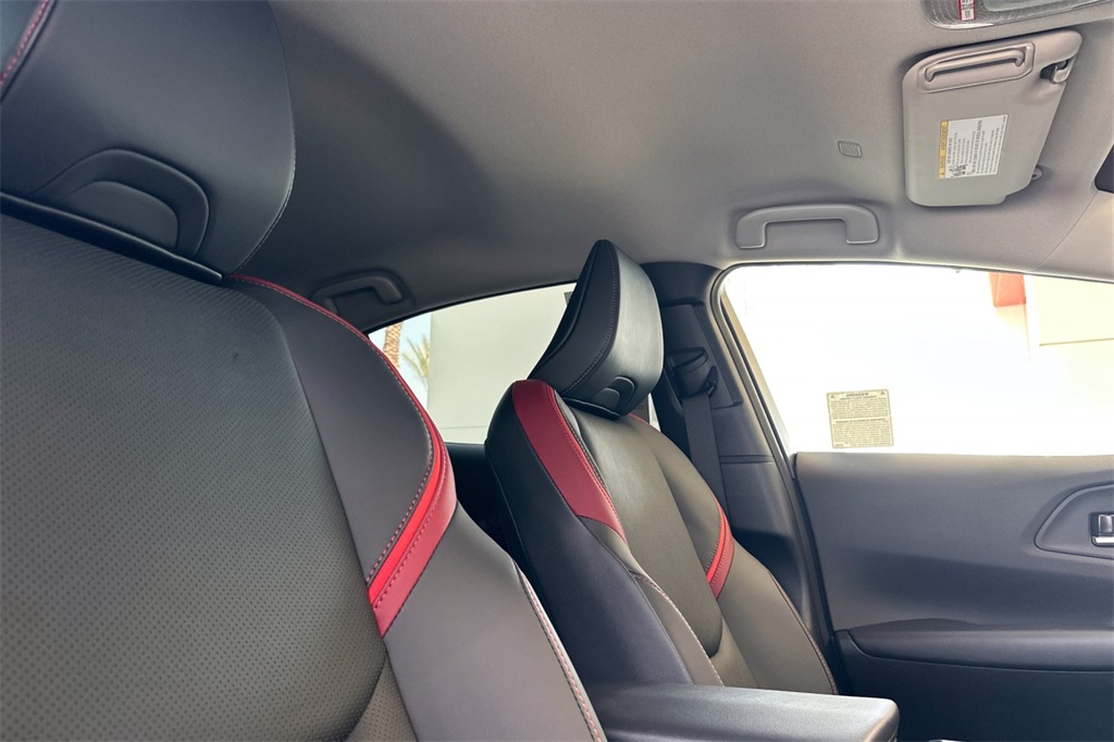 2026 Toyota Prius Plug-in Hybrid XSE photo 17