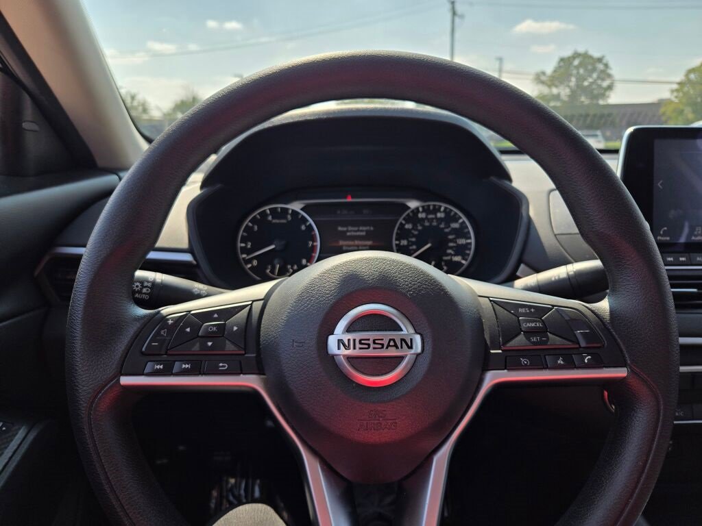 2022 Nissan Altima 2.5 SV photo 27