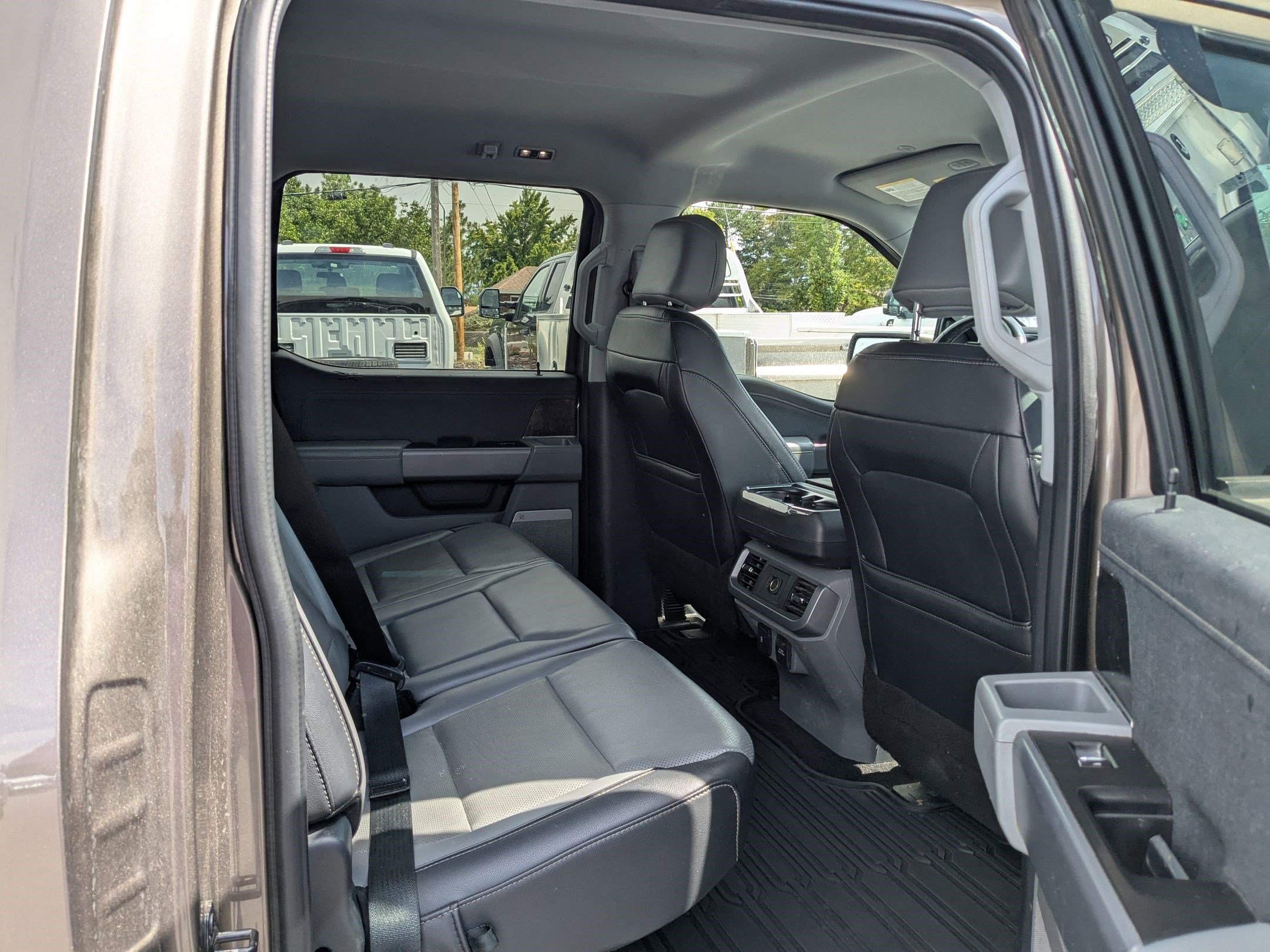 2021 Ford F-150 Lariat photo 29