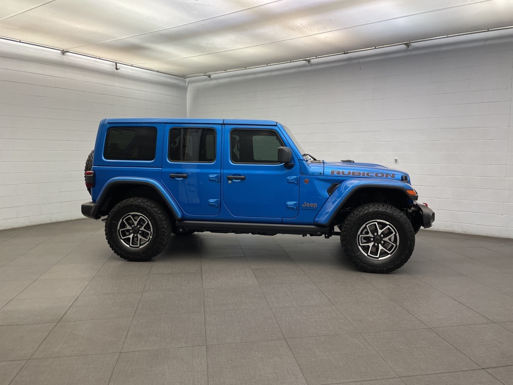 2025 Jeep Wrangler Rubicon photo 2