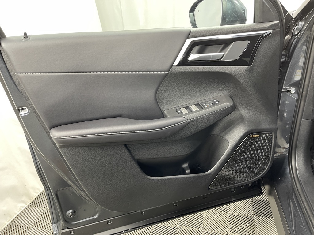 2025 Mitsubishi Outlander SE photo 22