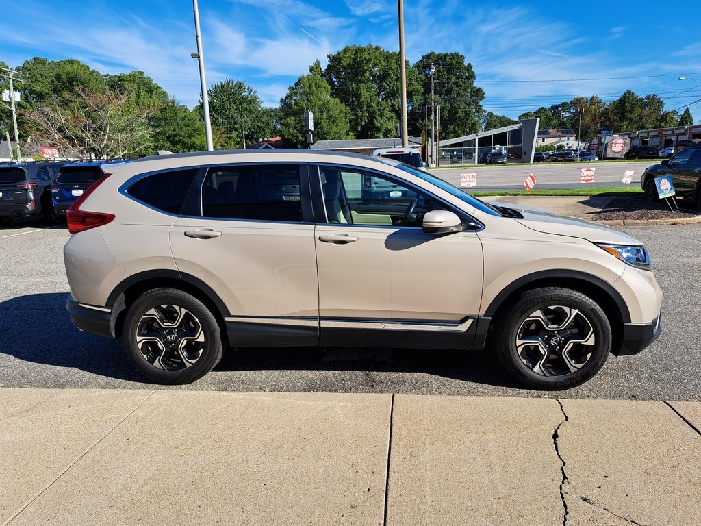 2019 Honda CR-V Touring photo 7