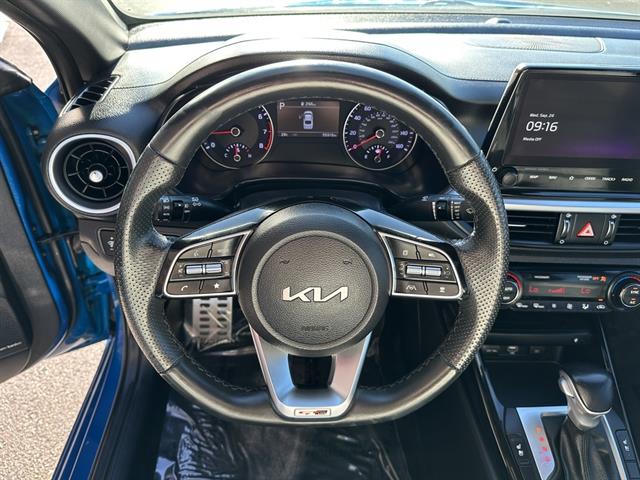 2023 Kia Forte GT-Line photo 13