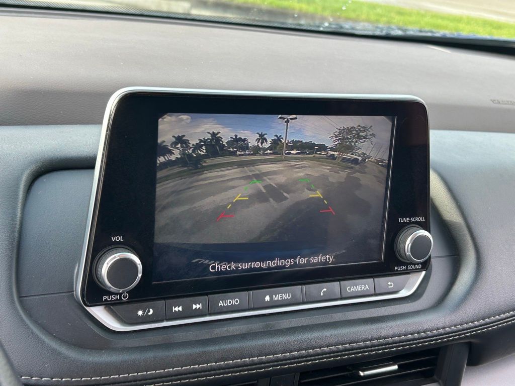 2023 Nissan Rogue SV photo 13