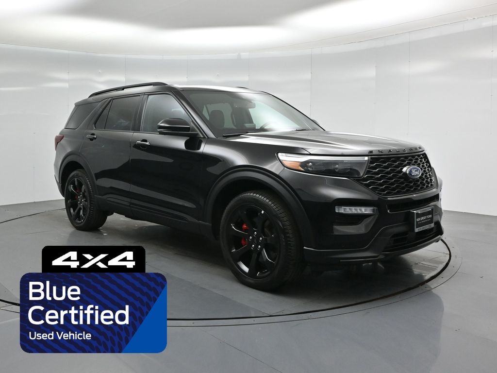 2023 Ford Explorer ST's photo