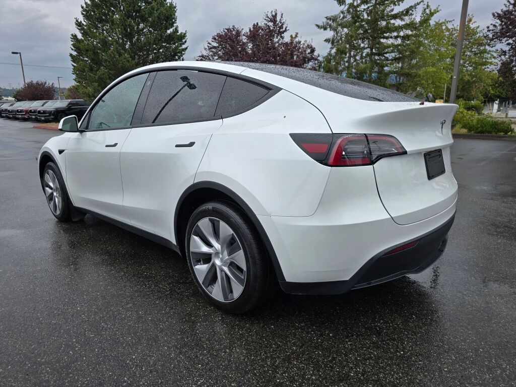 2023 Tesla Model Y Long Range photo 6