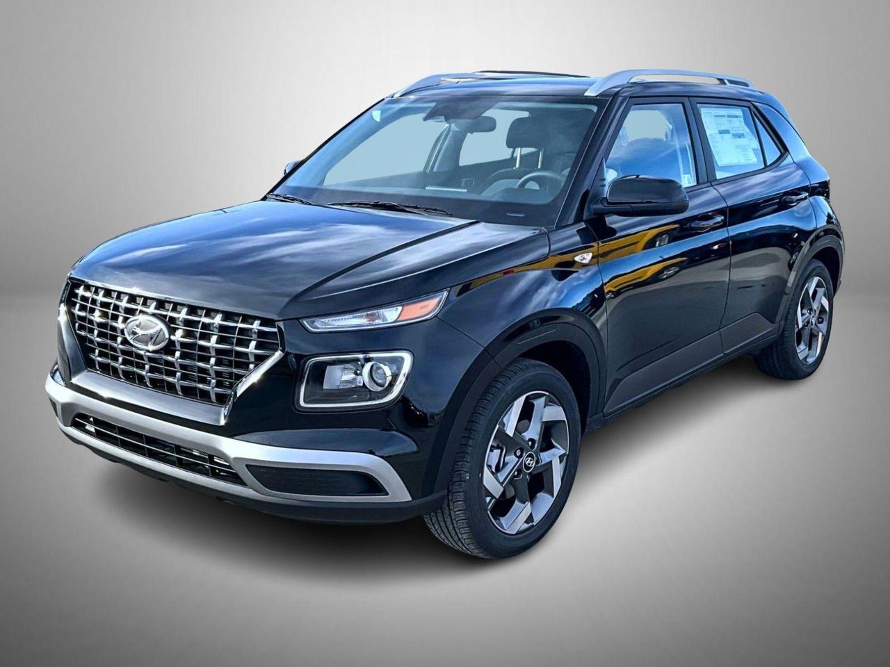 2025 Hyundai Venue SEL's photo