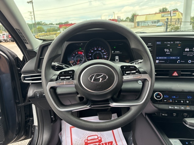 2021 Hyundai Elantra SEL photo 12