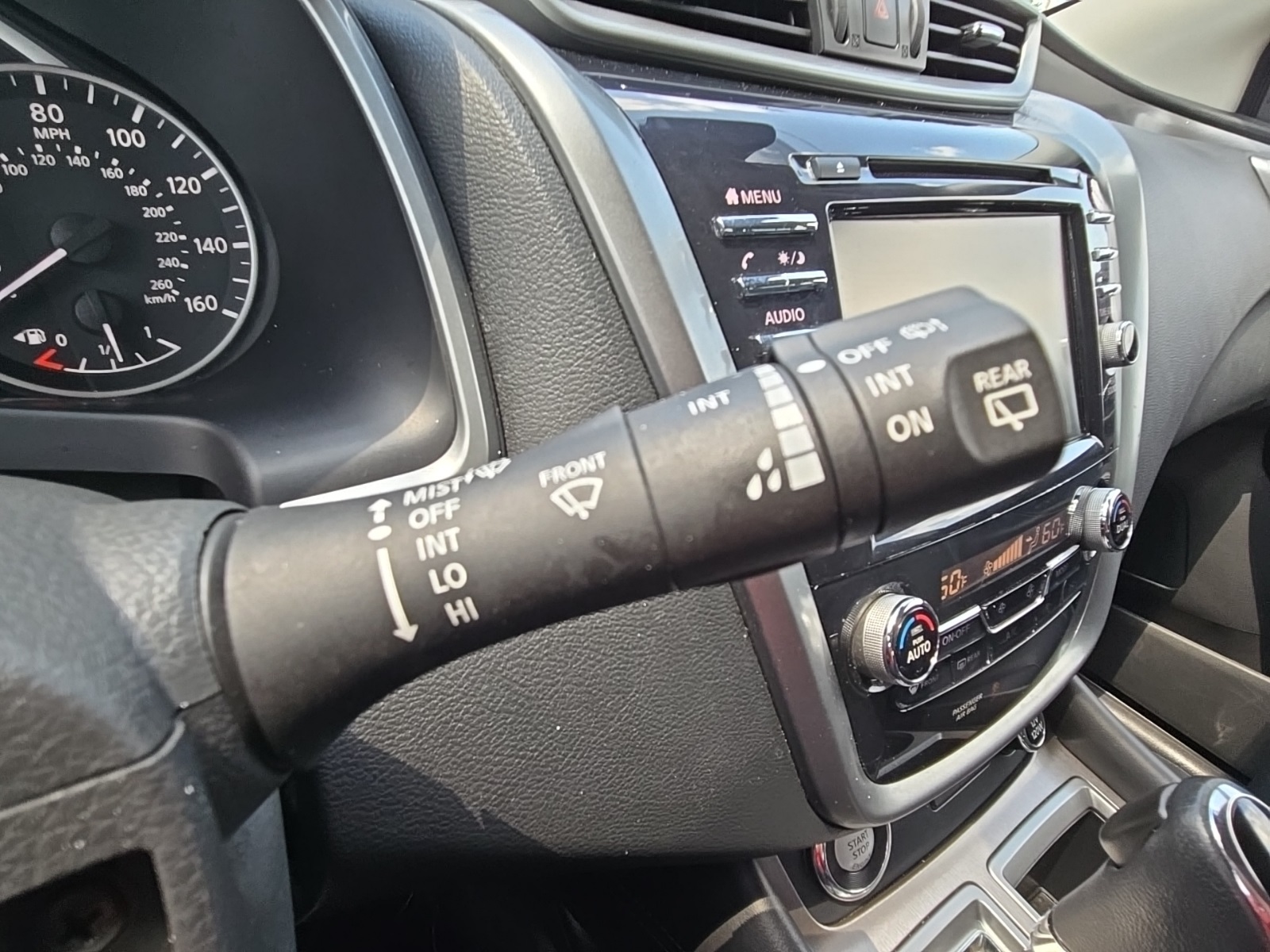 2023 Nissan Murano SV photo 25