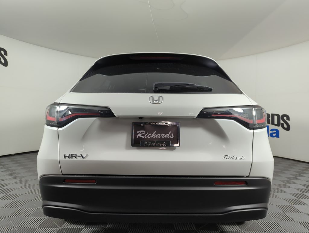 2026 Honda HR-V LX photo 3