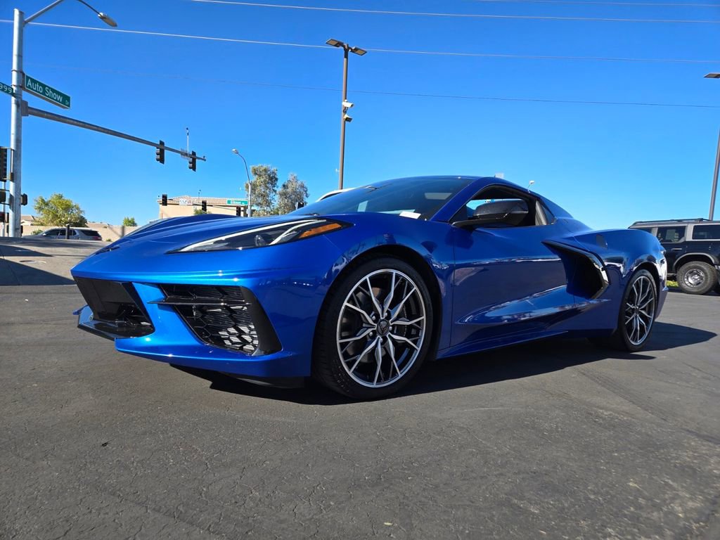 2023 Chevrolet Corvette Stingray 1LT photo 2