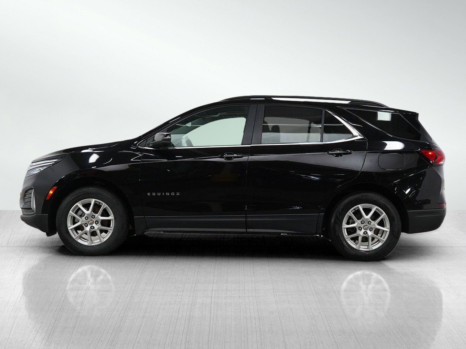 Used 2024 Chevrolet Equinox LT with VIN 3GNAXUEG9RL237784 for sale in White Bear Lake, Minnesota
