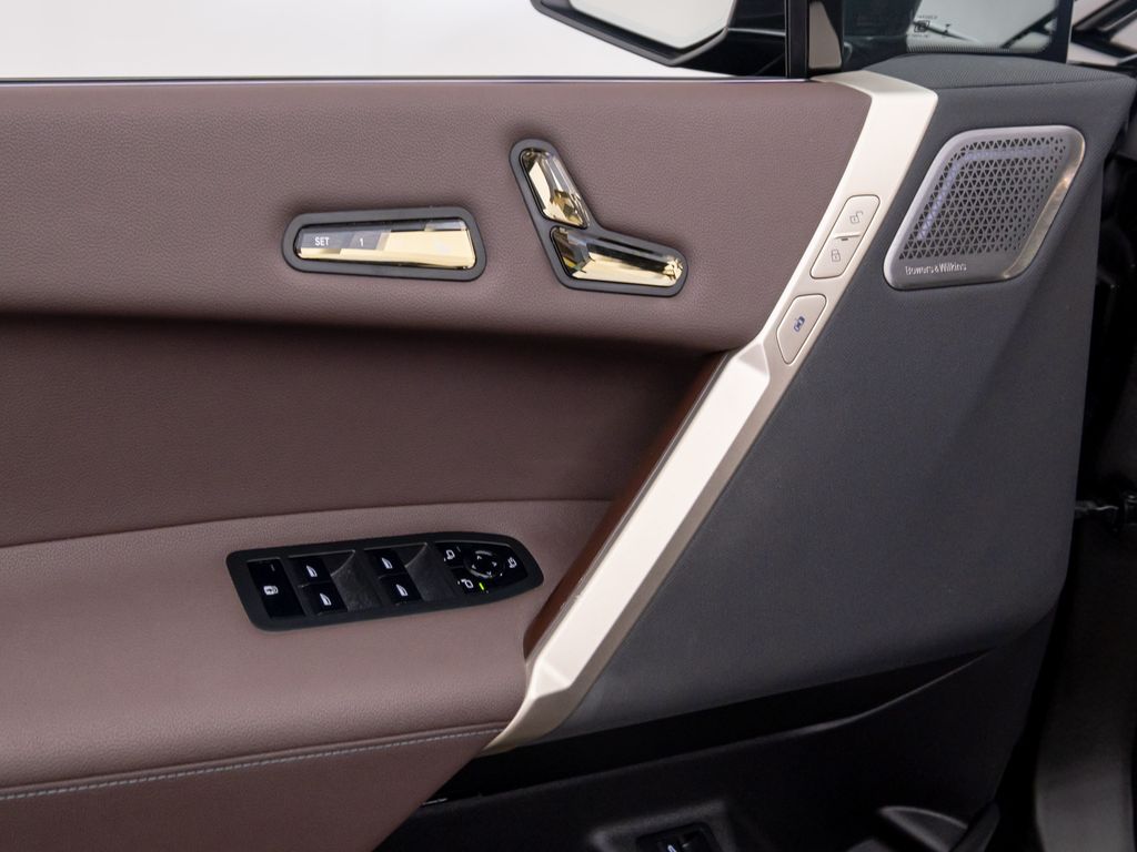 2023 Bmw iX xDrive M60 photo 11