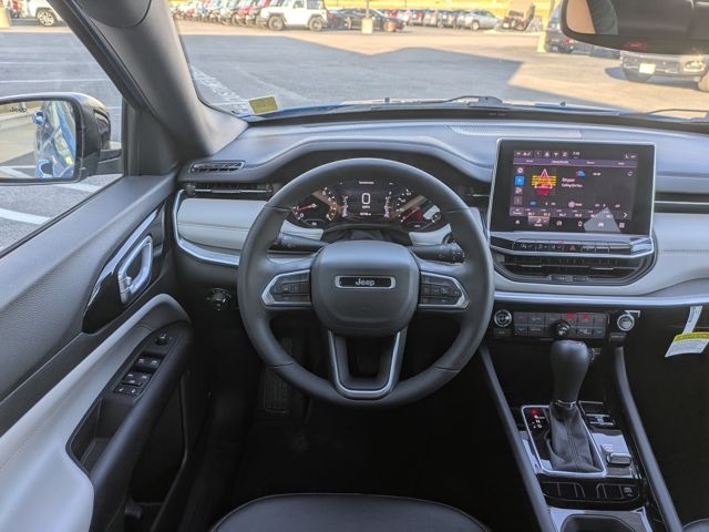 2024 Jeep Compass Limited photo 13