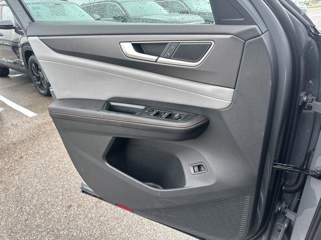 2025 Volkswagen Atlas Peak Edition SE photo 19