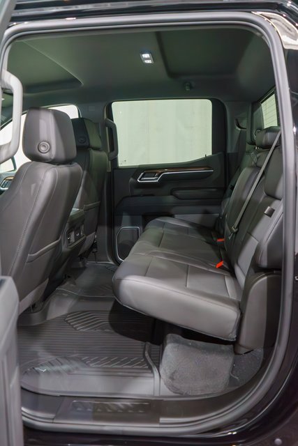 2026 Chevrolet Silverado 1500 RST photo 8