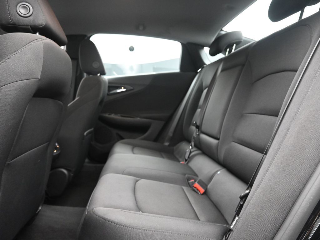 2023 Chevrolet Malibu 1LT photo 7
