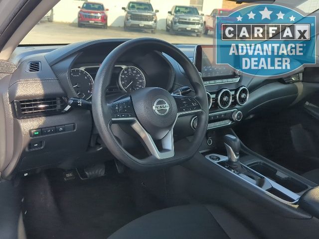 2023 Nissan Sentra SV photo 4