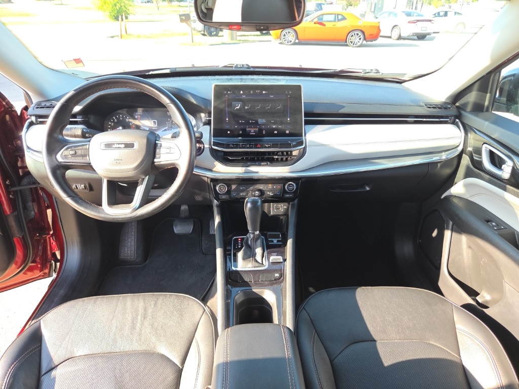 2022 Jeep Compass Limited photo 16