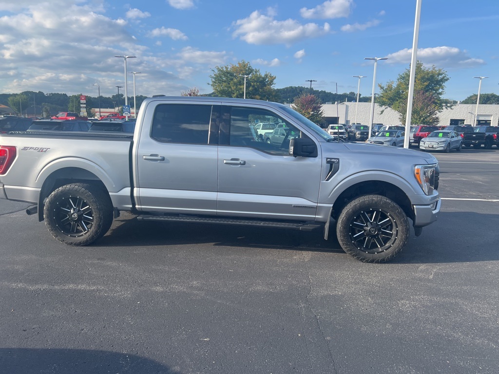 2021 Ford F-150 XLT photo 4