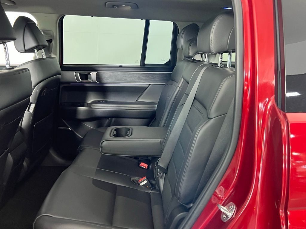 2025 Hyundai Santa Fe Limited photo 24