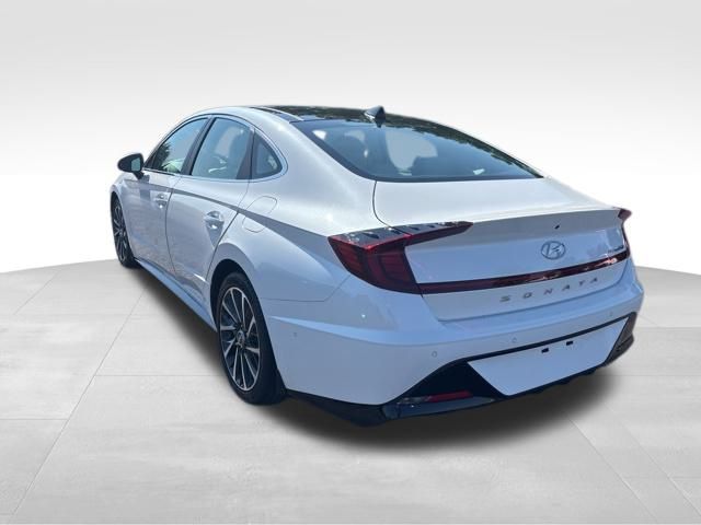 2022 Hyundai Sonata Limited photo 3
