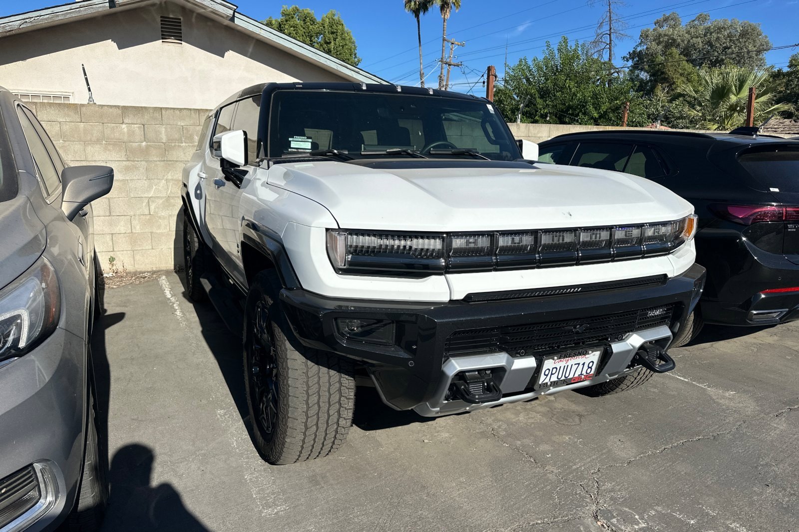 Used 2025 GMC HUMMER EV 2X with VIN 1GKB0NDE0SU105150 for sale in Fresno, CA